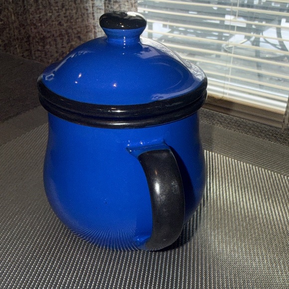 Vintage Enamelware Small Teapot/Creamer Royal Blue Enamel with Black Trim - Picture 4 of 8